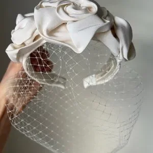 NEW, NEVER WORN Jennifer Behr Eden Voilette Headband / Birdcage Veil Eden Voilette Headband -- Cream – Jennifer Behr LLC main image 4